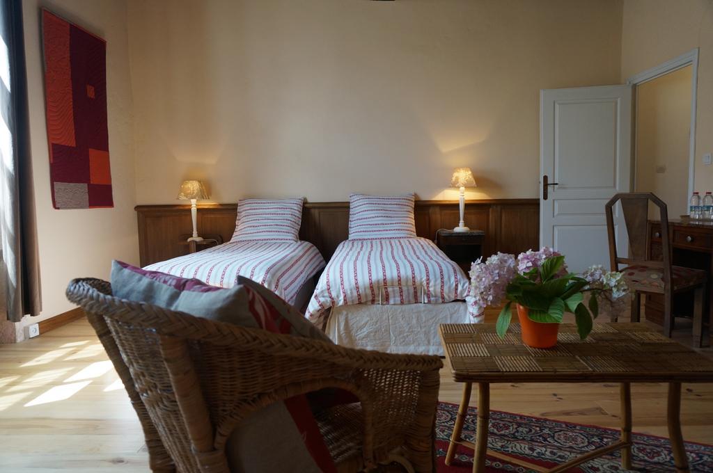Montaut  Maison Arriu Bed & Breakfast 部屋 写真